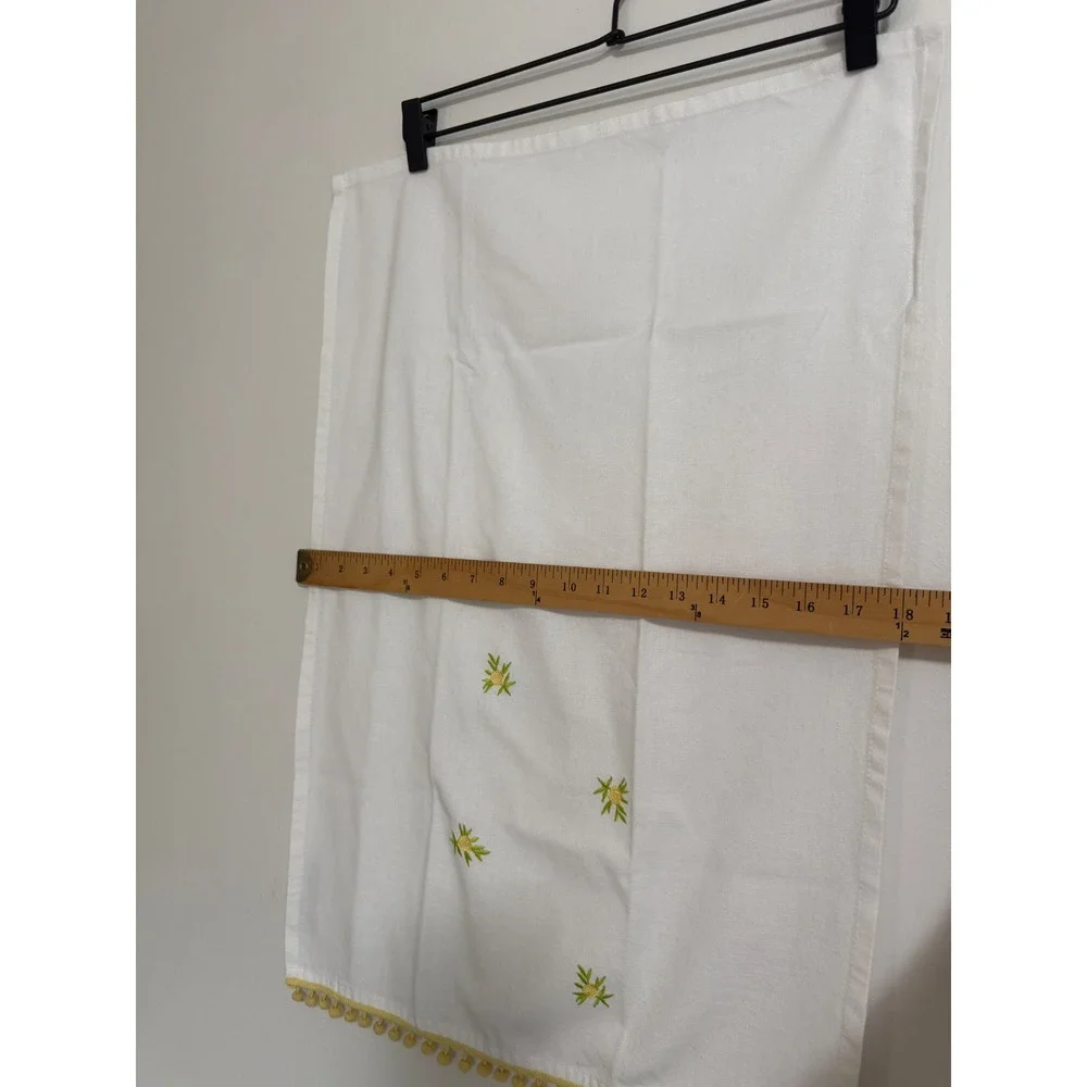 Pomegranate (1) Floral Dainty Yellow White Table Linen Napkin Great Condition